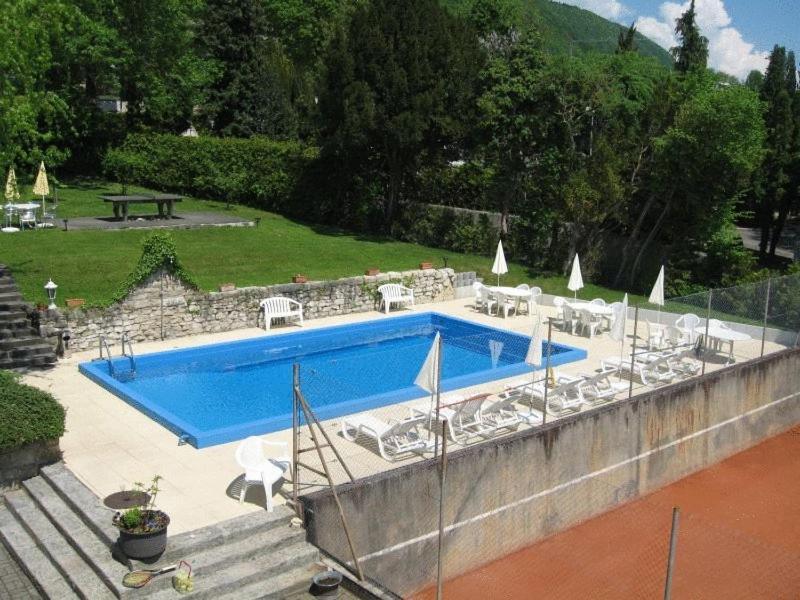 Hotel Garni Villa Carmen Ла-Ньоввіль Екстер'єр фото